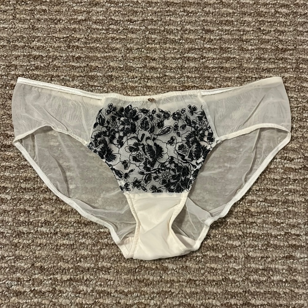 Victoria’s Secret Hiphugger